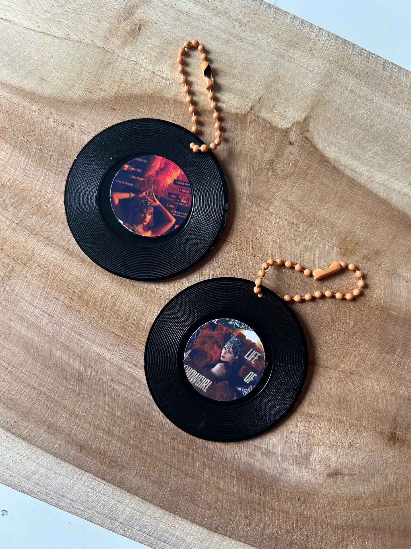 Taylor Swift || Vinyl Record Keychain