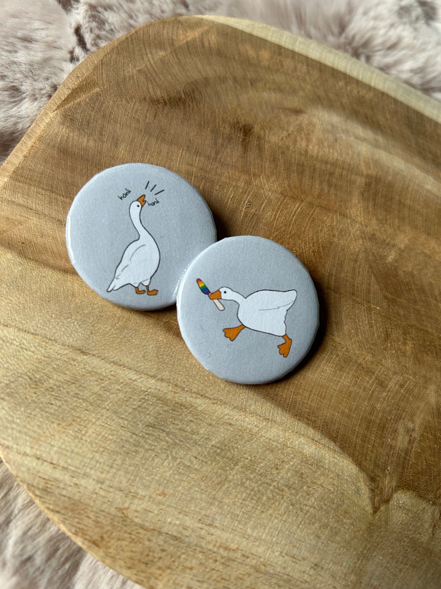 The untitled Goose || Buttons