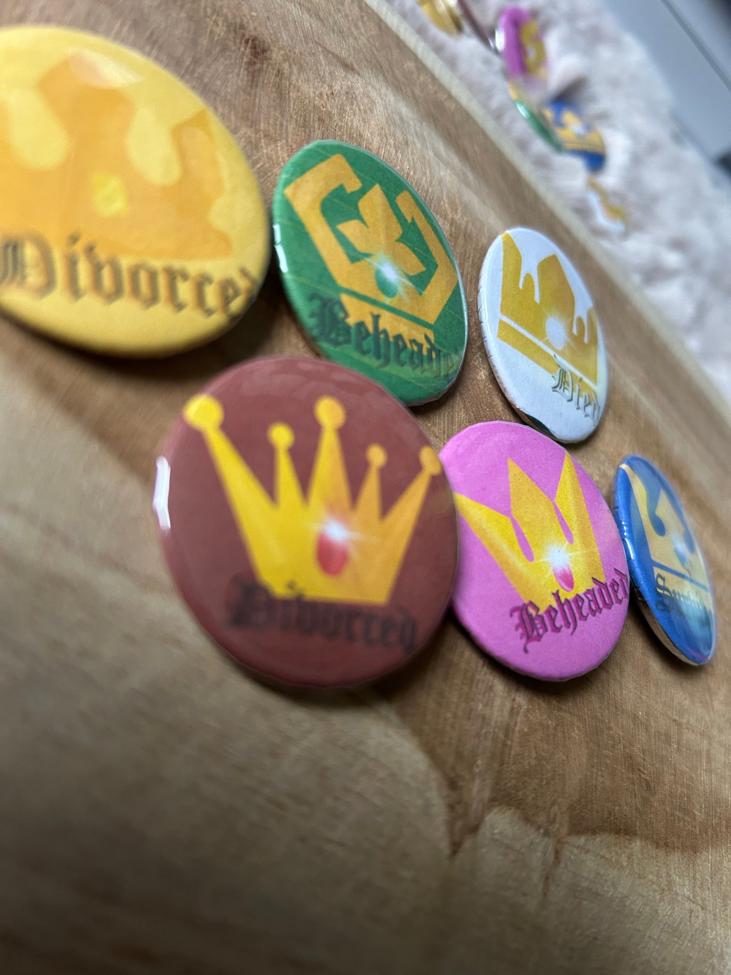 Six the Musical Buttons || 37 mm