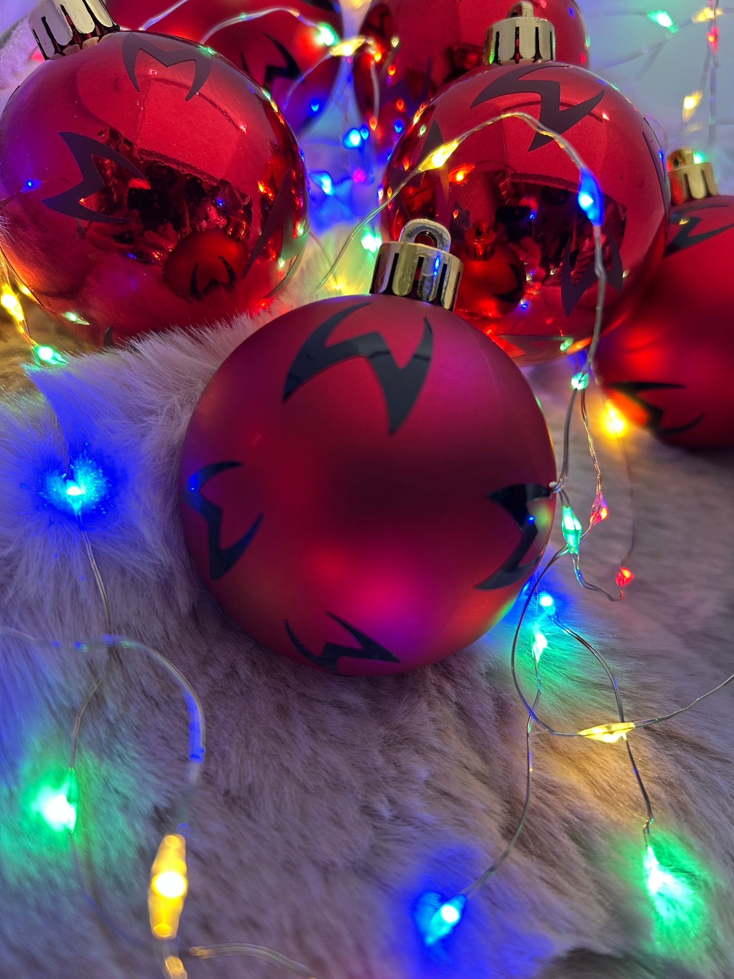 Wanda Maximoff, The Scarlet Witch || Christmas Baubles