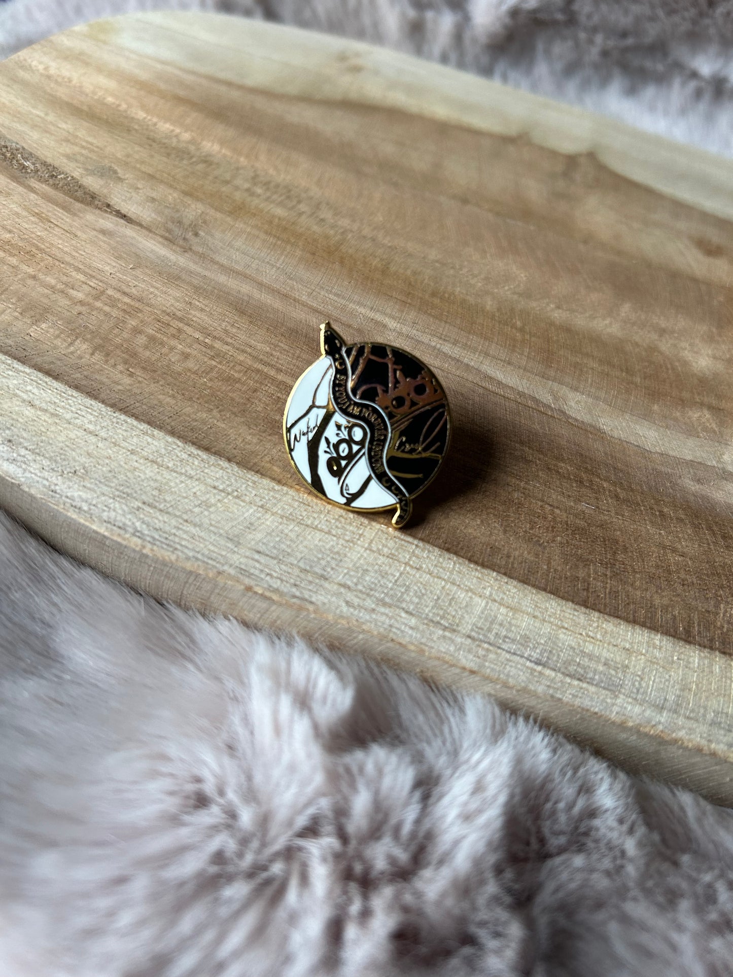 Cruel Prince || Bookish Enamel Pin