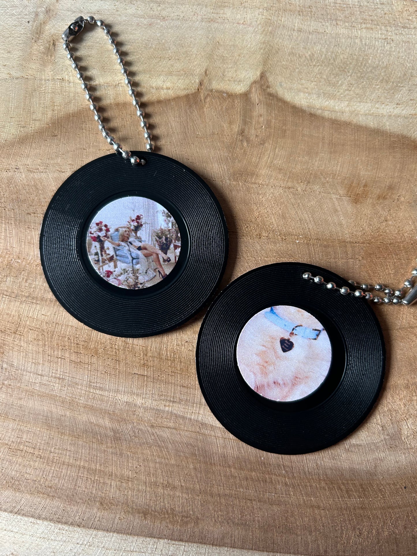 Sabrina Carpenter || Vinyl Record Keychain