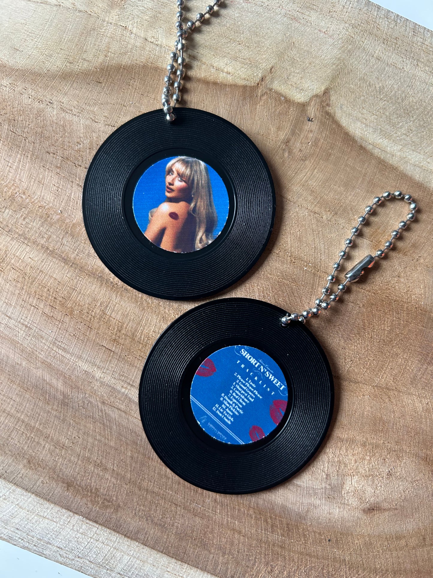 Sabrina Carpenter || Vinyl Record Keychain