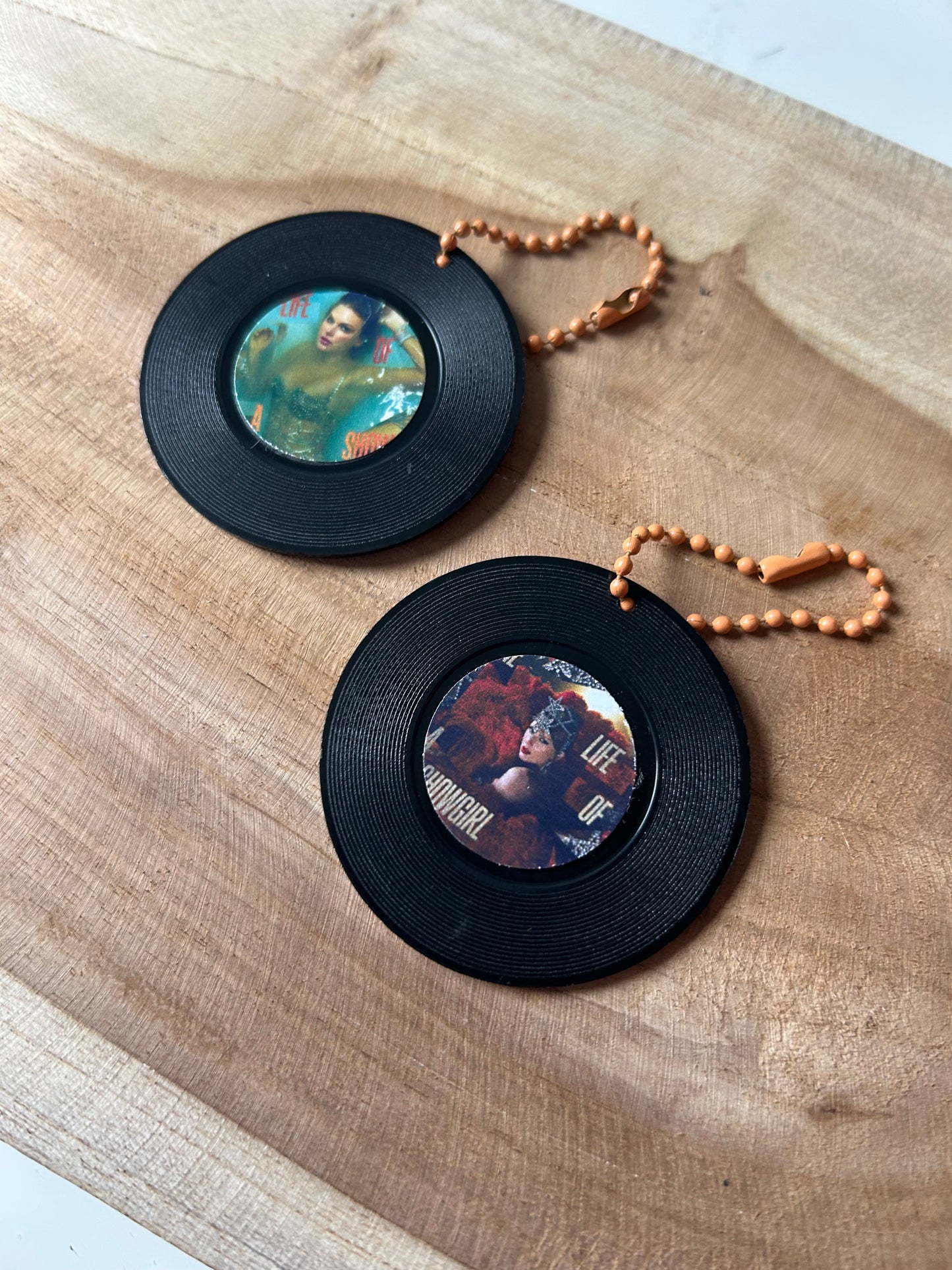 Taylor Swift || Vinyl Record Keychain