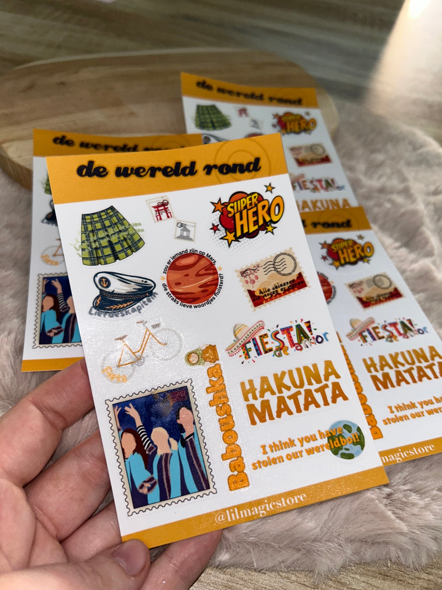 De Wereld Rond Sticker-Sheet || K3 Originals x Lil Magic Store Collectie