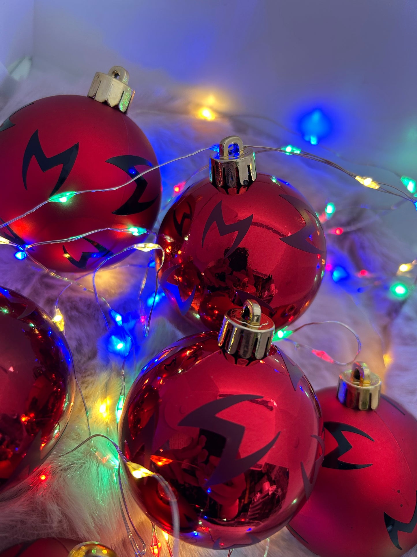 Wanda Maximoff, The Scarlet Witch || Christmas Baubles